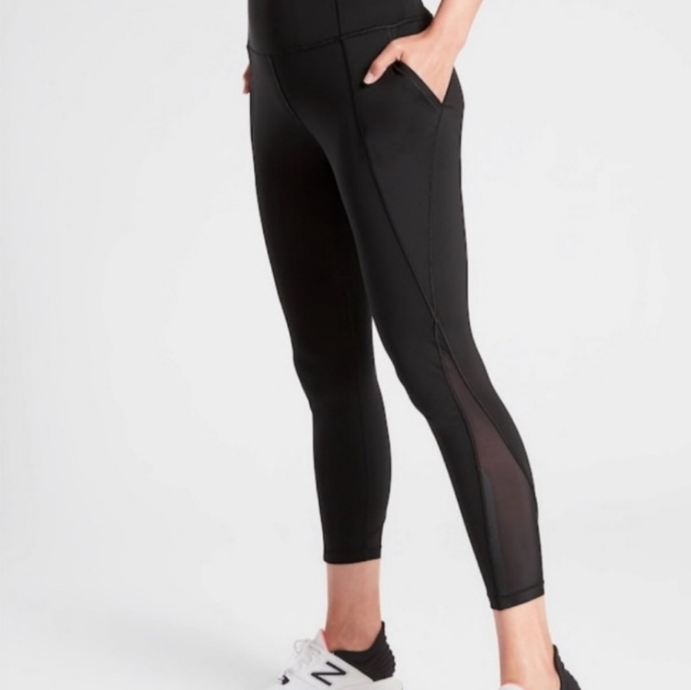 Athleta Lightening 7/8 Tight Legging